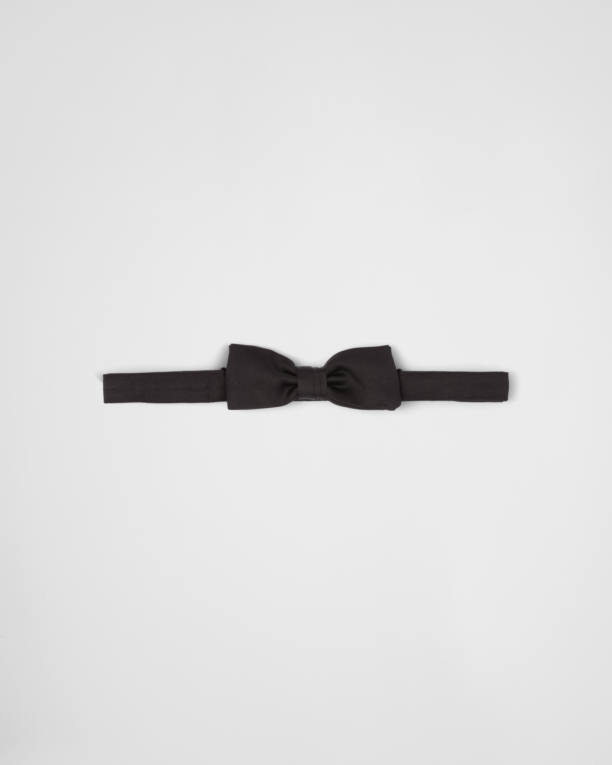 Prada Papillon In Satin, Uomo, Nero
