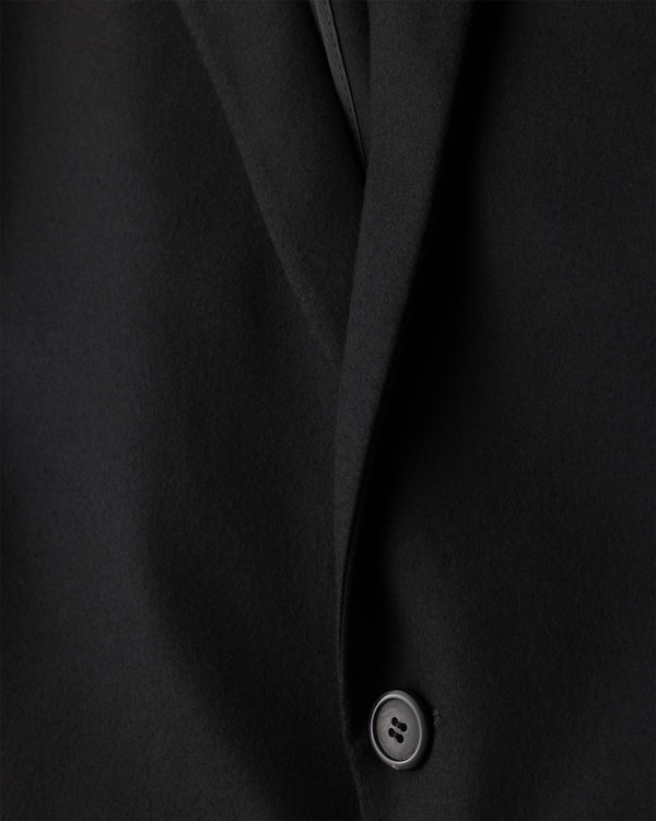 Single-breasted wool blend jacket Single-breasted wool blend jacket