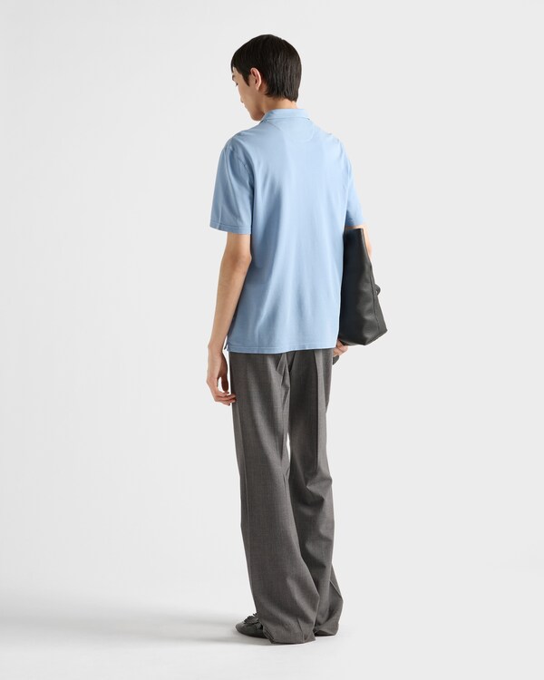 قميص بولو بيكيه بأكمام قصيرة قميص بولو بيكيه بأكمام قصيرة