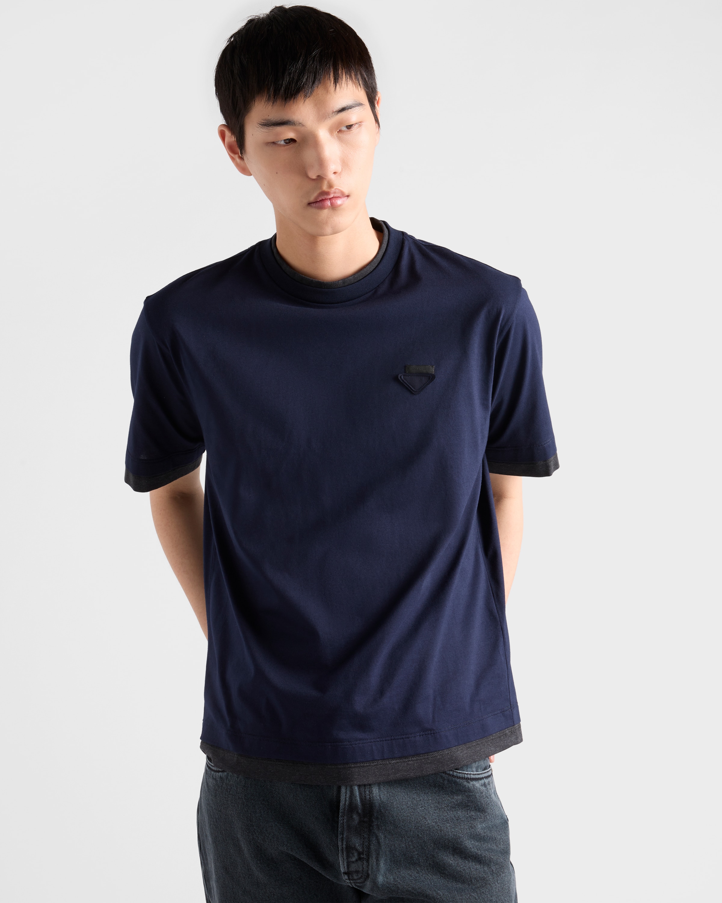 Tシャツ・カットソー PRADA Midnight blue cotton t-shirt (UJN912SWMO11CD F095J) Blue/dark Grey Cotton T-shirt | PRADA