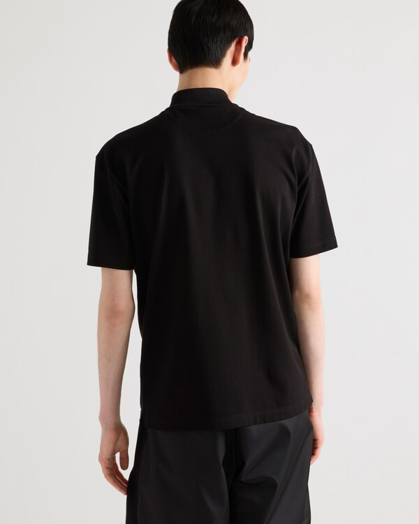 쇼트 슬리브 피케 및 리나일론 모크 터틀넥 - 블랙 쇼트 슬리브 피케 및 리나일론 모크 터틀넥 - 블랙