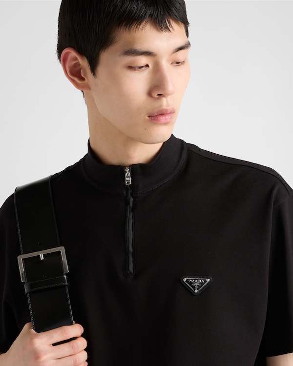 쇼트 슬리브 피케 및 리나일론 모크 터틀넥 - 블랙 쇼트 슬리브 피케 및 리나일론 모크 터틀넥 - 블랙