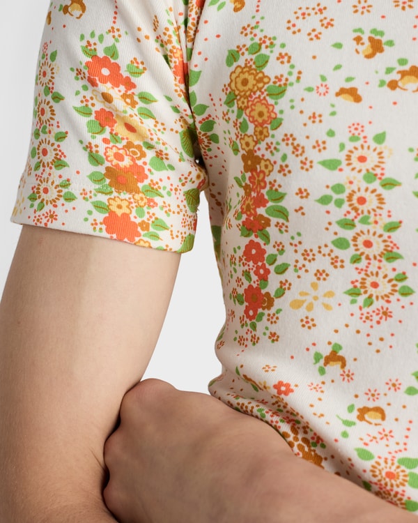 花卉印花棉质T恤 花卉印花棉质T恤