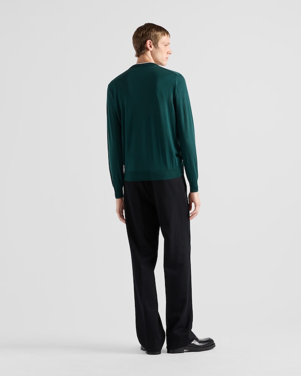 Jersey de cuello redondo de lana superfina Jersey de cuello redondo de lana superfina