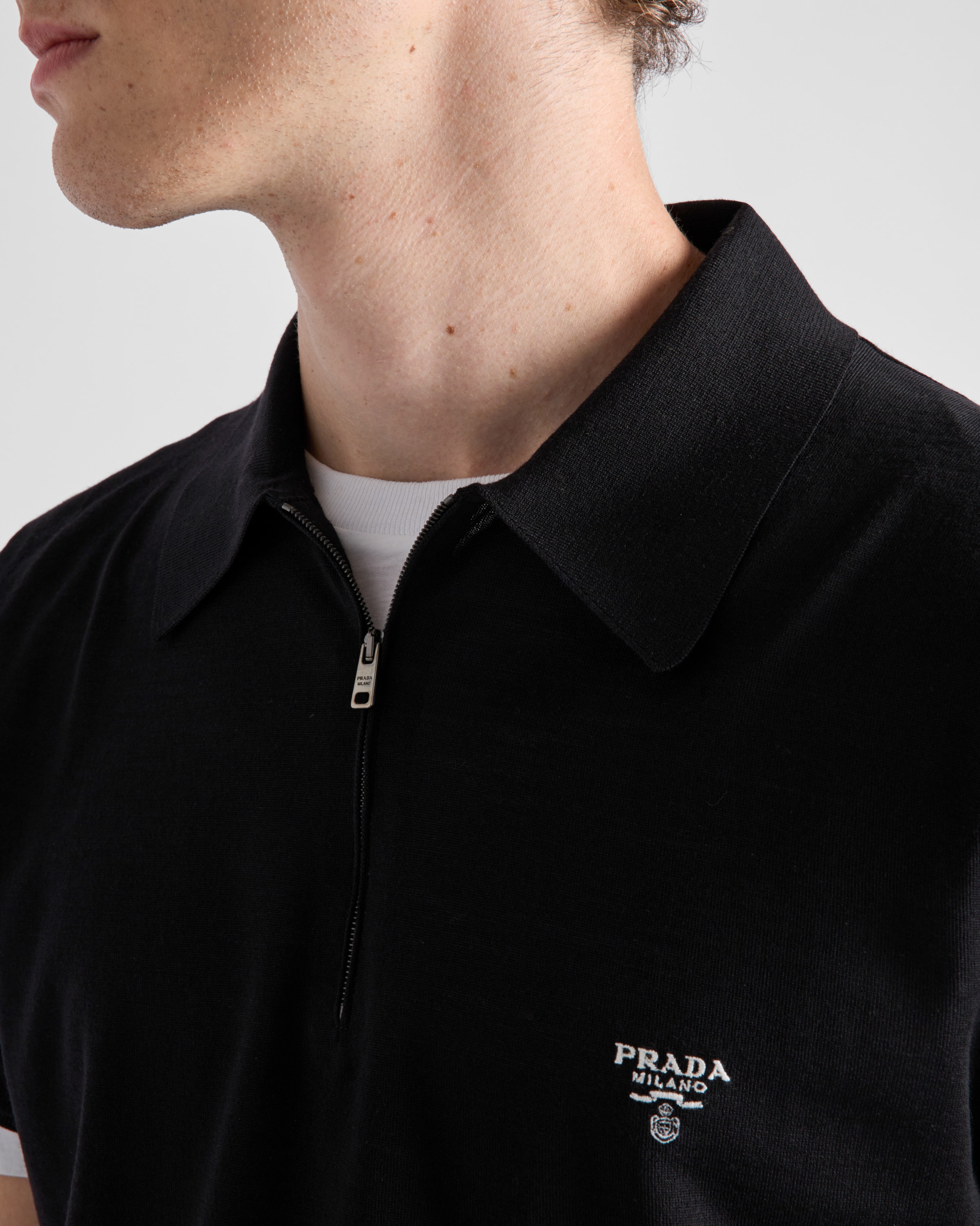 PRADA POLOSHIRT AUS SUPERFINE-WOOL