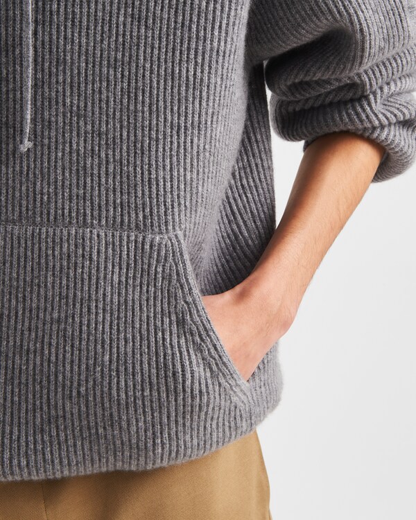 Sweat à capuche en maille cachemire Sweat à capuche en maille cachemire