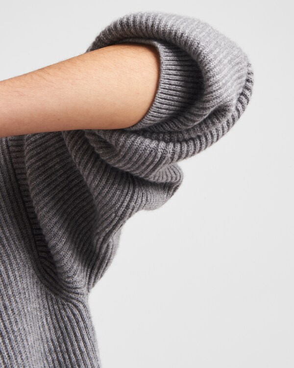 Sweat à capuche en maille cachemire Sweat à capuche en maille cachemire