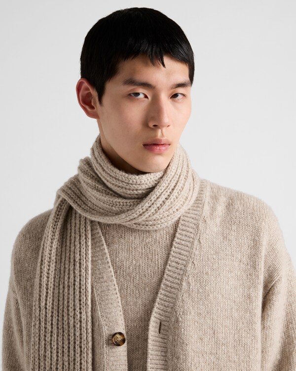 Pull à col rond en cachemire Pull à col rond en cachemire