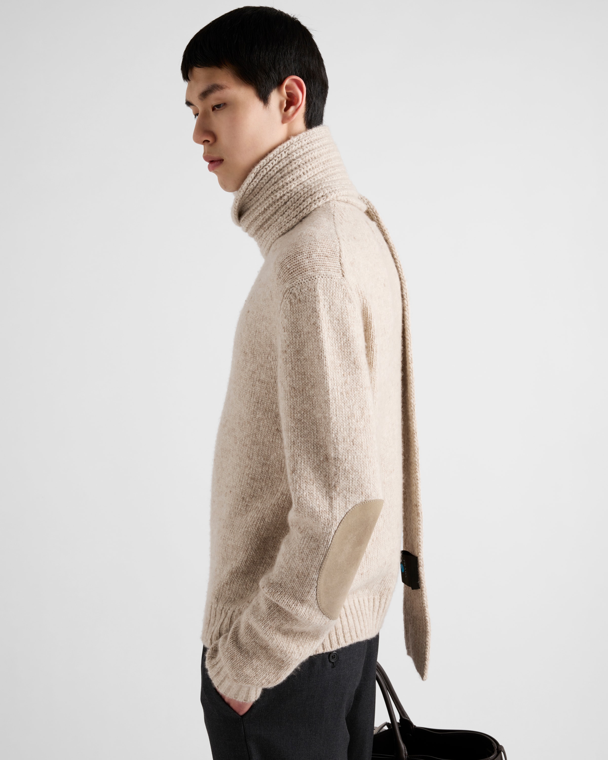 【関税&送料込】Prada Melange Sand Cashmere Sweater Desert Beige Cashmere Crew-neck Sweater | PRADA