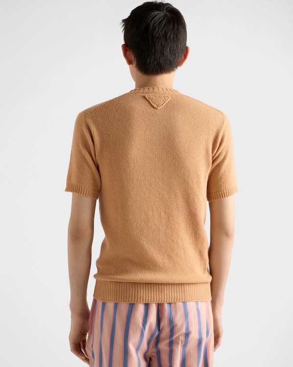 Short-sleeved wool and cashmere sweater Short-sleeved wool and cashmere sweater