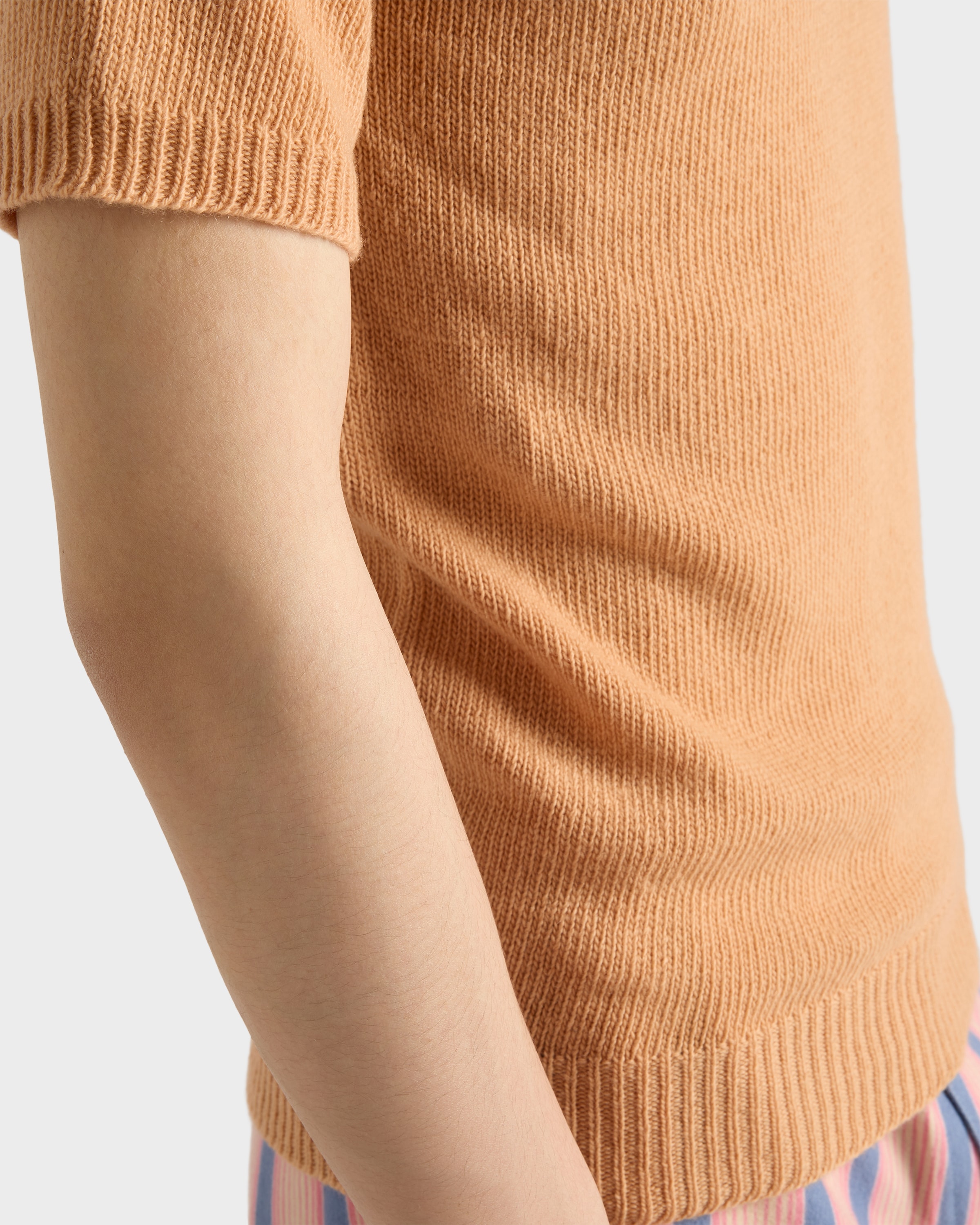 Short-sleeved wool and cashmere sweater