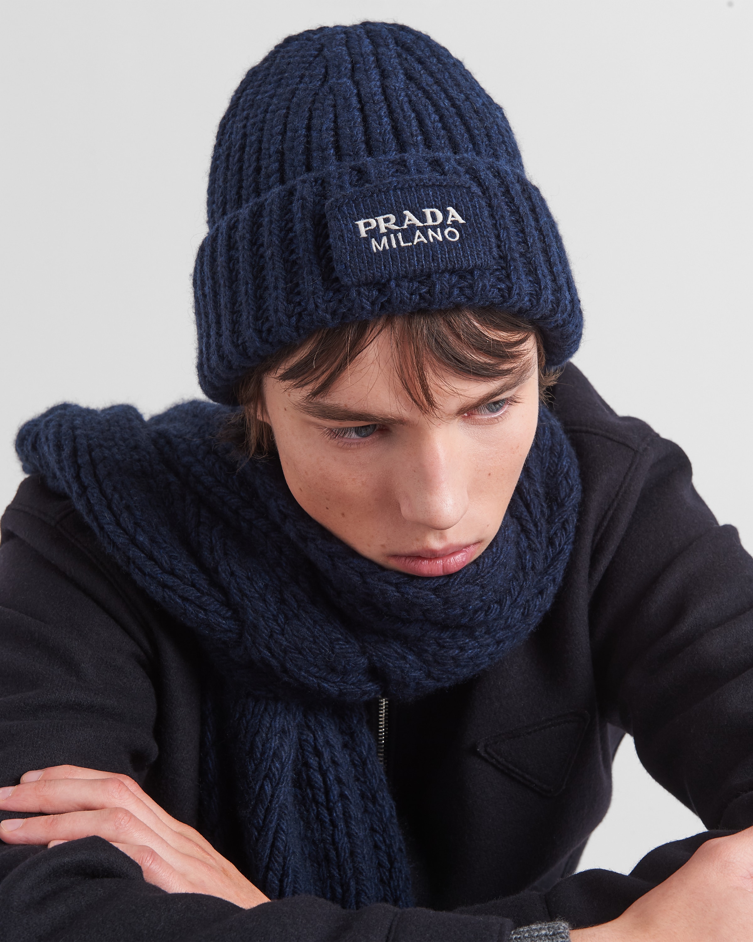 Bonnet prada sales