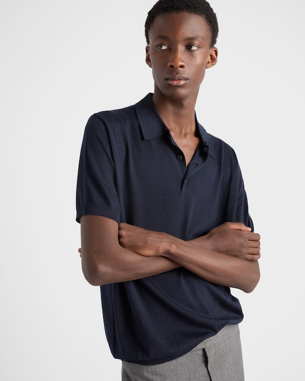 Poloshirt aus Kaschmir und Seide Poloshirt aus Kaschmir und Seide