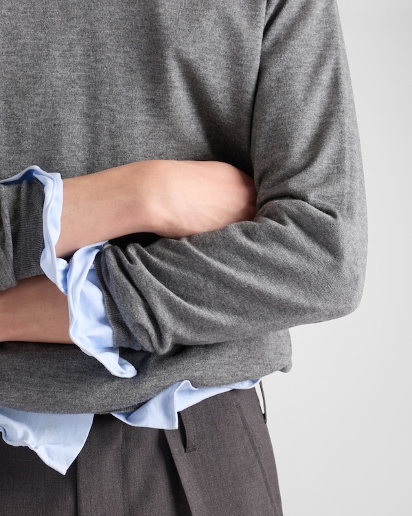 Pull à col rond en cachemire et soie Pull à col rond en cachemire et soie