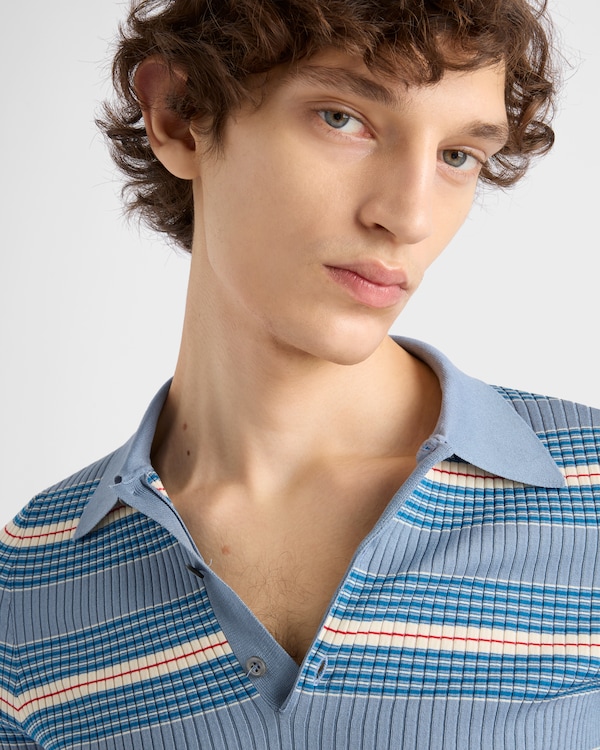 Gestreiftes Poloshirt aus Baumwolle - Lavendelblau Gestreiftes Poloshirt aus Baumwolle - Lavendelblau