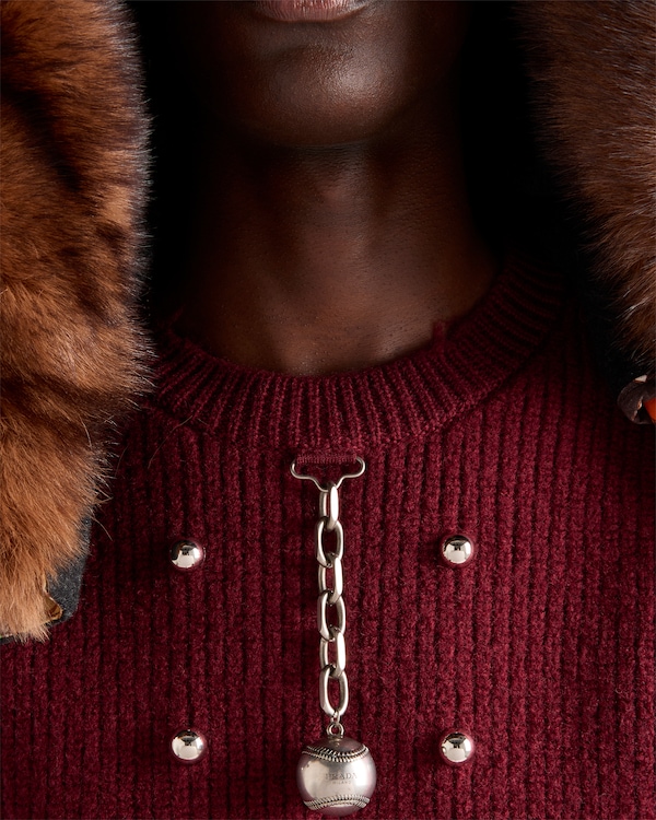 Wool crew-neck sweater with pendant - Amaranth Red/Maize Yellow Wool crew-neck sweater with pendant - Amaranth Red/Maize Yellow