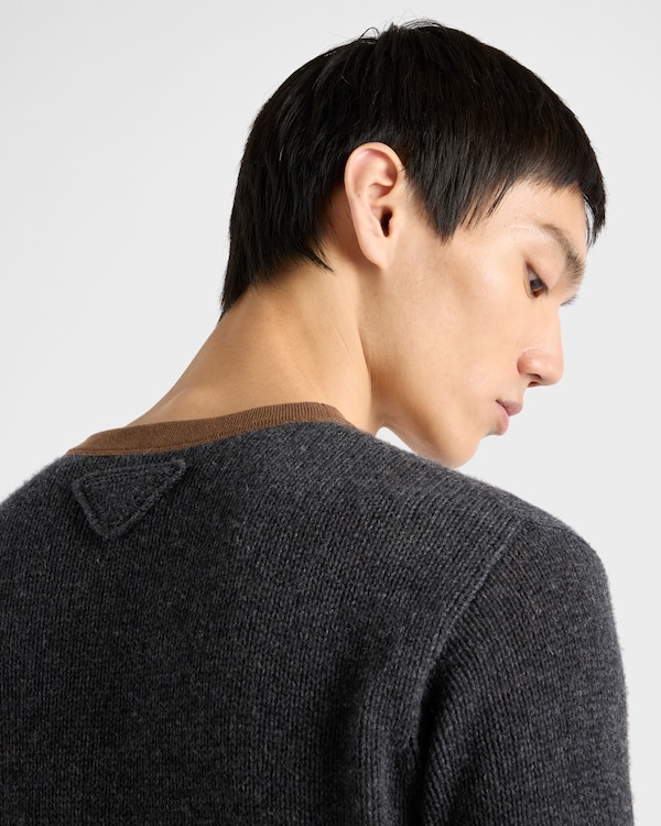 Short-sleeved cashmere and jersey sweater - Anthracite Gray/Tobacco Short-sleeved cashmere and jersey sweater - Anthracite Gray/Tobacco