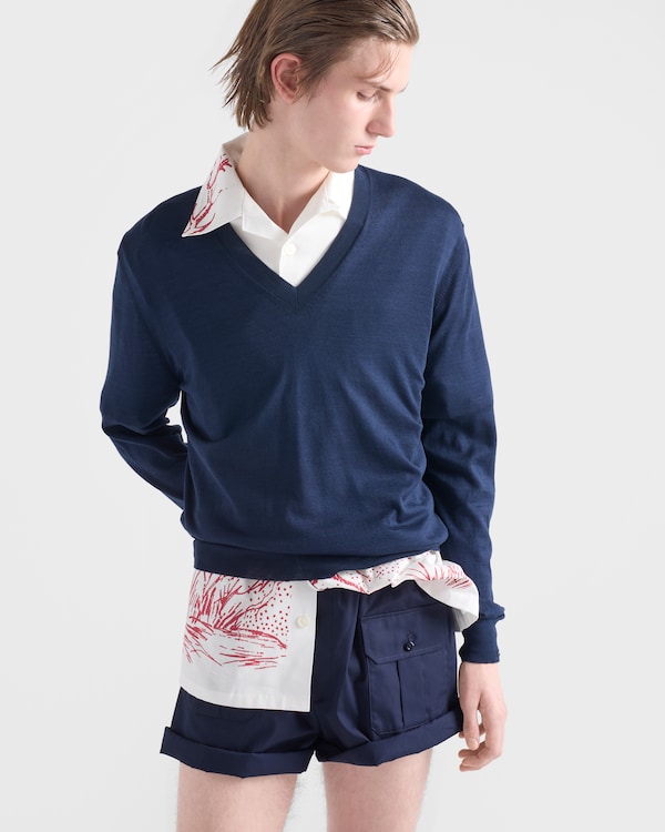 코튼 브이넥 스웨터 - 블루 코튼 브이넥 스웨터 - 블루