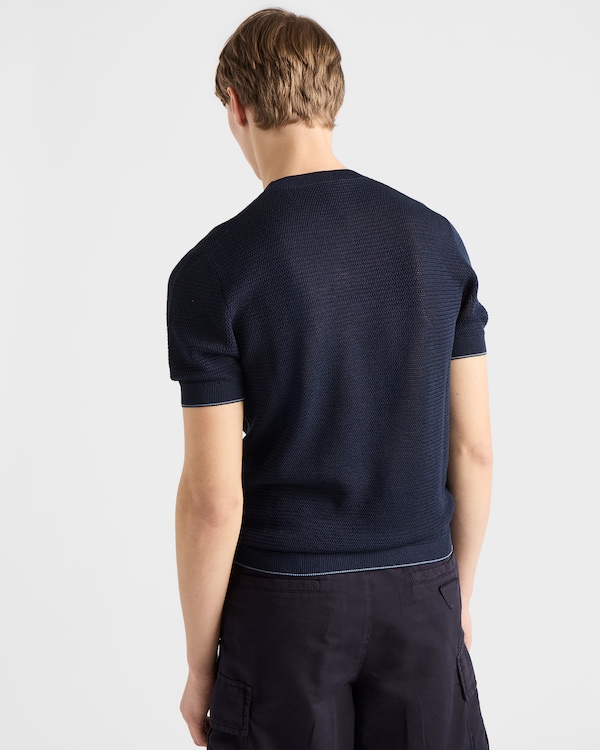 كنزة بياقة دائرية من القطن والحرير - أزرق كنزة بياقة دائرية من القطن والحرير - أزرق