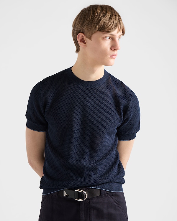 كنزة بياقة دائرية من القطن والحرير - أزرق كنزة بياقة دائرية من القطن والحرير - أزرق