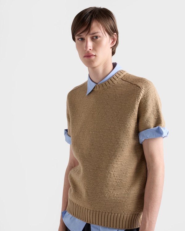 Short-sleeved wool sweater - Camel Brown Short-sleeved wool sweater - Camel Brown