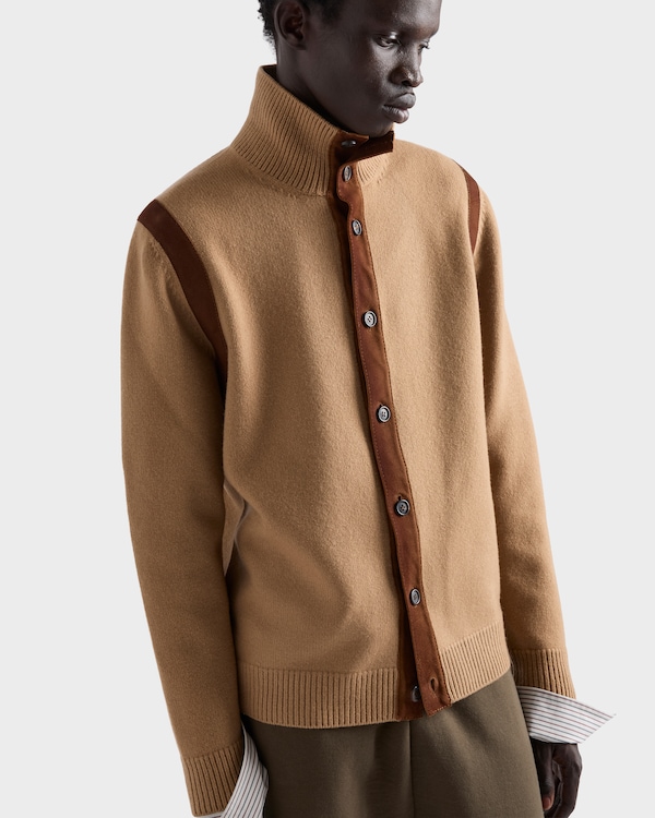 Cardigan in lana con applicazioni in pelle - Cammello Cardigan in lana con applicazioni in pelle - Cammello