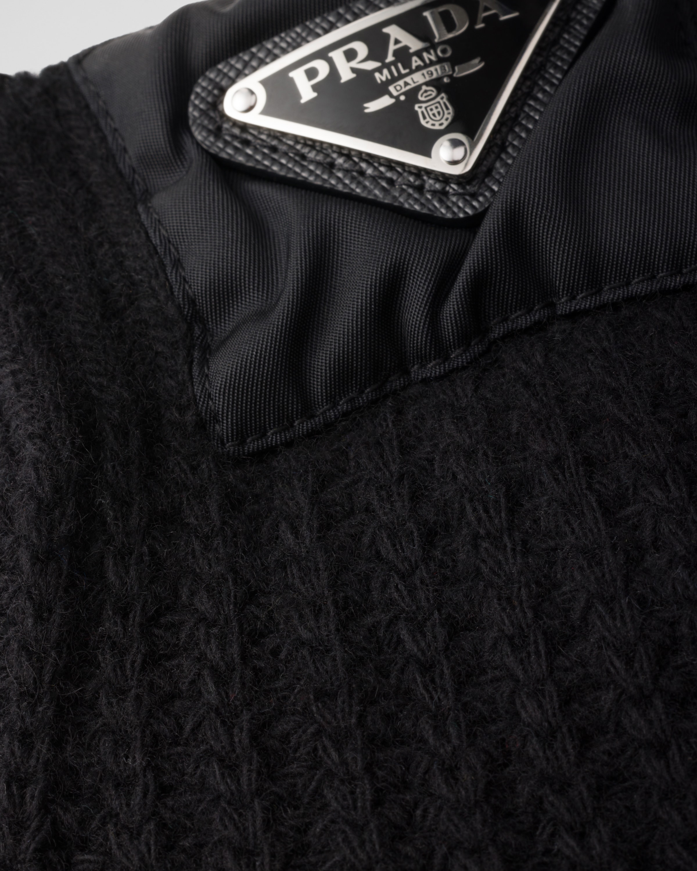 Prada Wool And Cashmere Gloves In Black