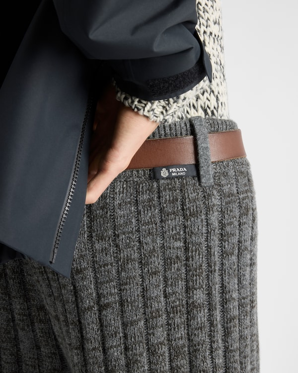 Pantaloni in lana e cashmere Pantaloni in lana e cashmere