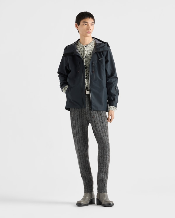 Pantaloni in lana e cashmere Pantaloni in lana e cashmere