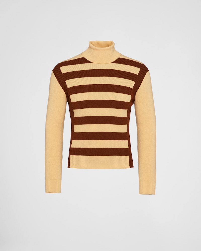 lambswool_turtleneck_sweater