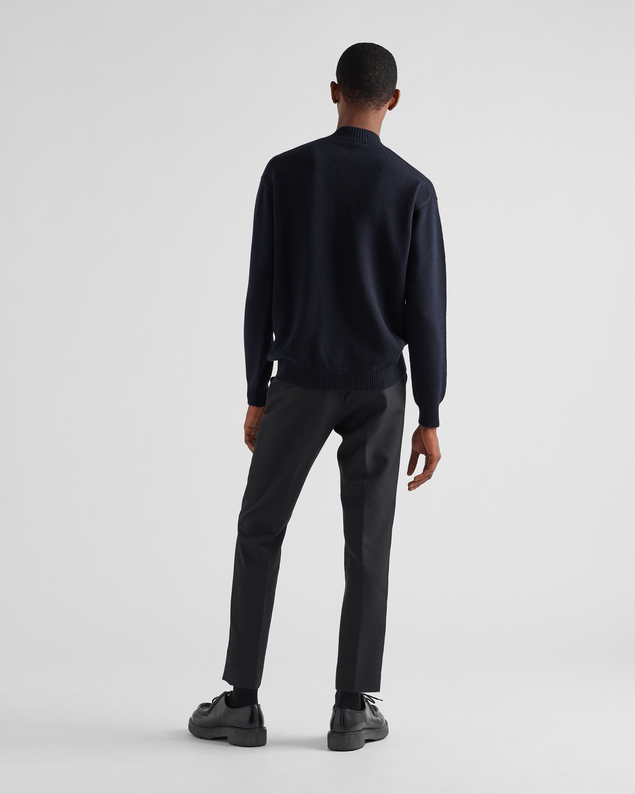 【新作からSALEアイテム等お得な商品満載】 ネイビー カシミヤ PRADA | タートルネック トップス