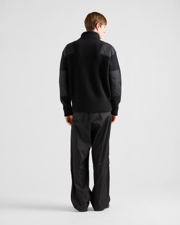 ウールxカシミヤ タートルネック セーター - ブラック ウールxカシミヤ タートルネック セーター - ブラック