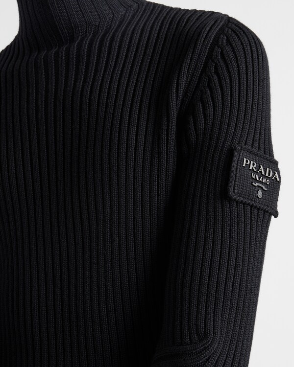 Wool mock turtleneck sweater Wool mock turtleneck sweater