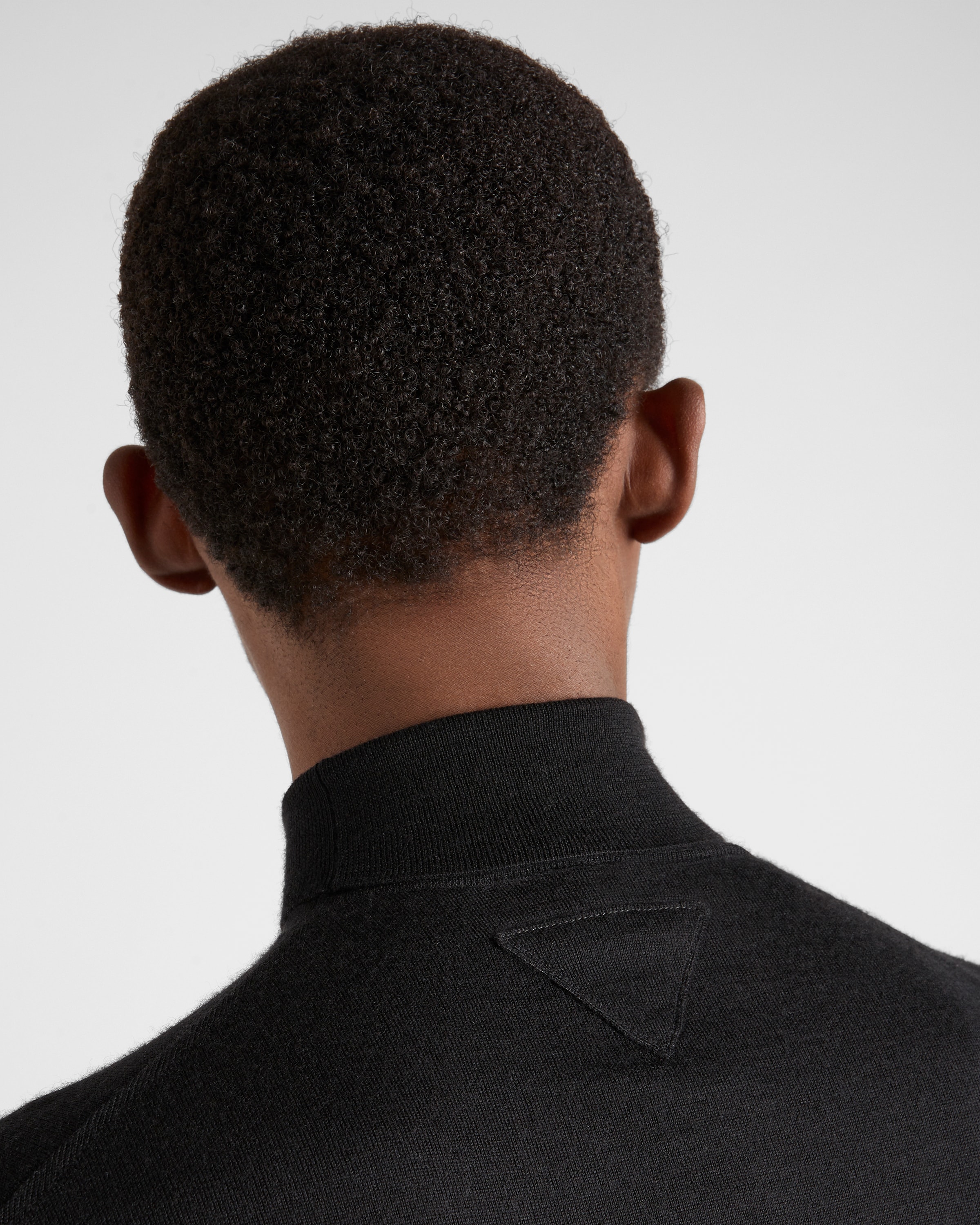 ブラック カシミヤXシルク タートルネック セーター | PRADA