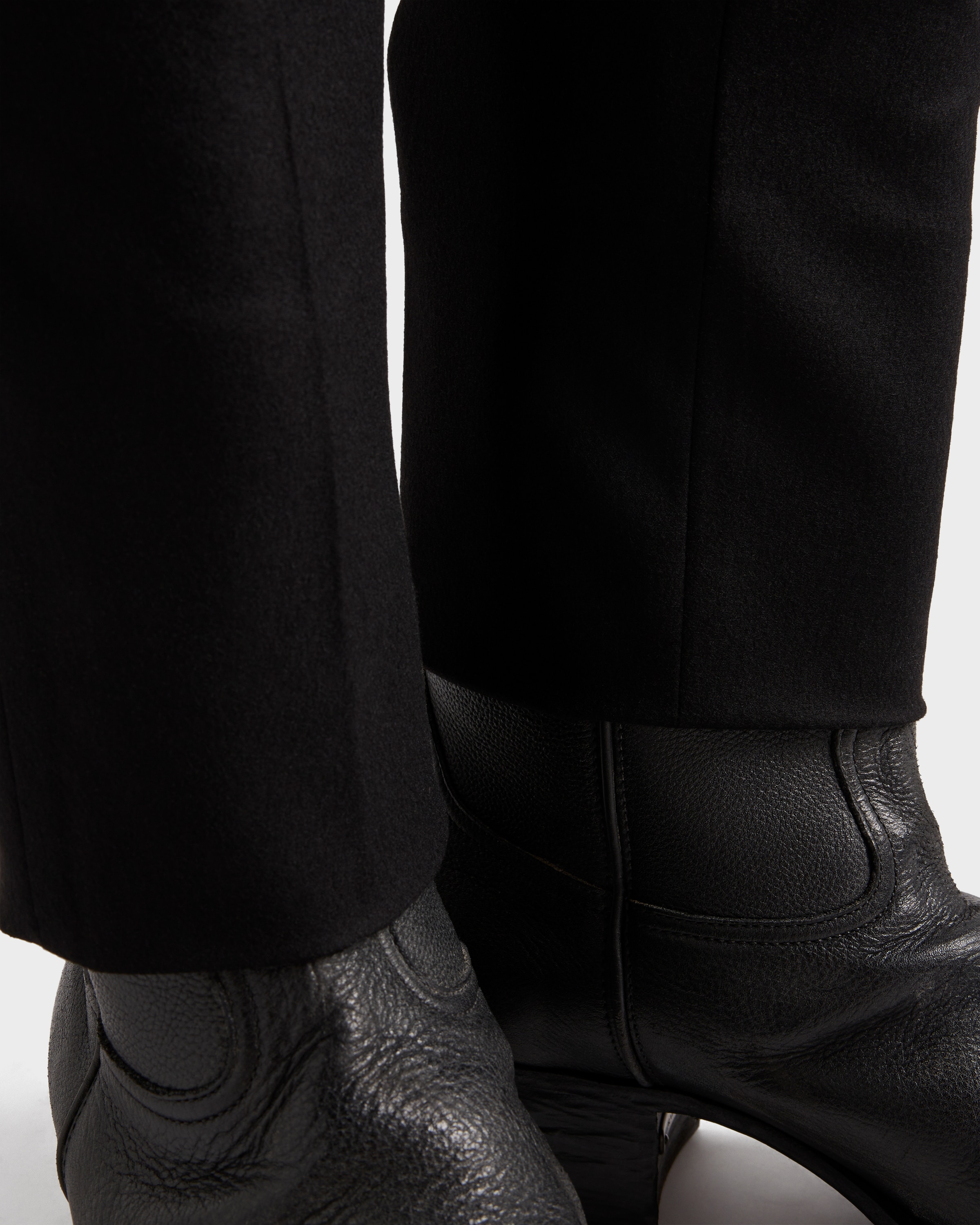 Stretch cashmere pants