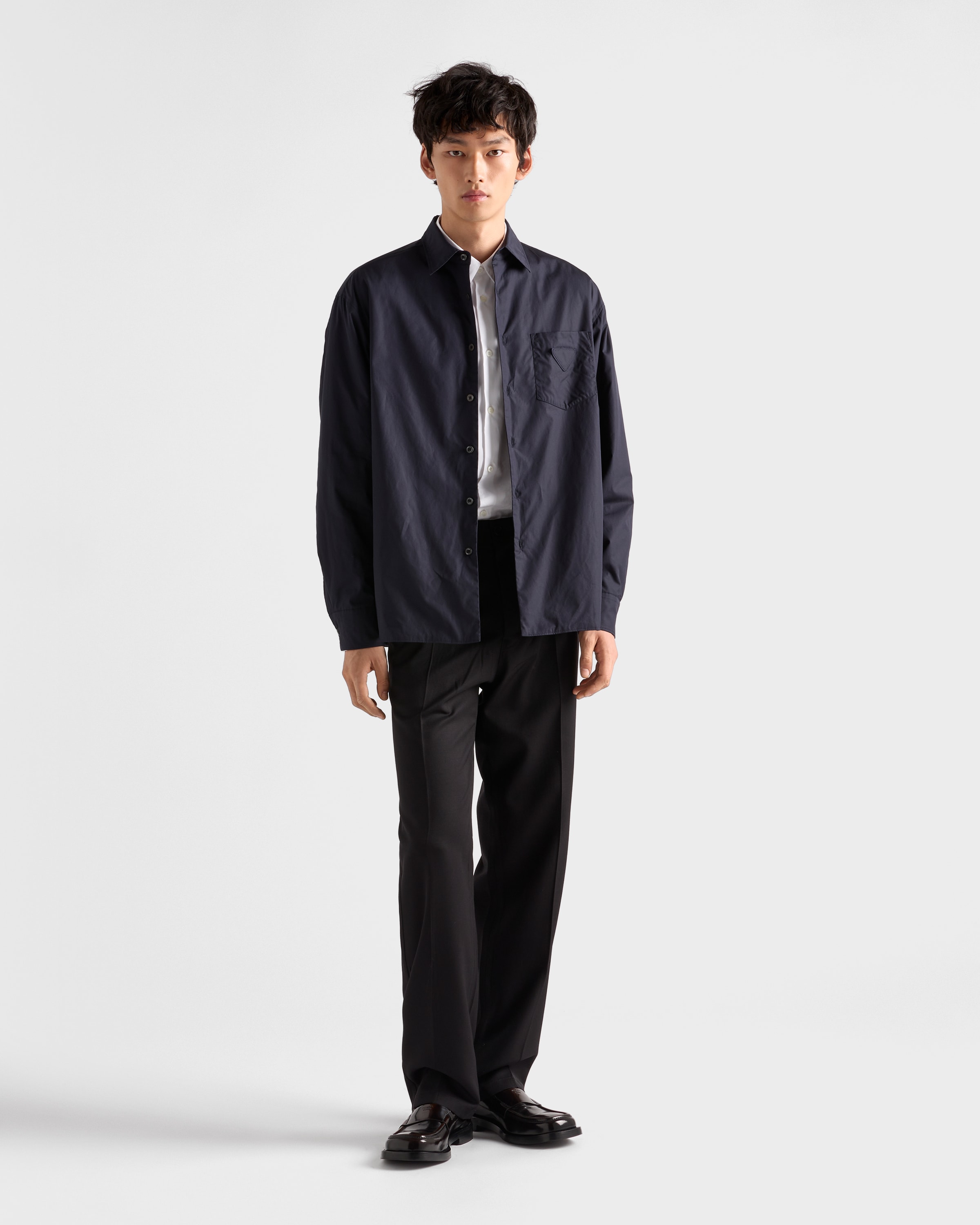 新作 PRADA 23ss メンズ スーツ 三角ロゴ 上下セット L相当 NFC 新作 PRADA 23ss メンズ スーツ 三角ロゴ 上下セット L相当 NFC