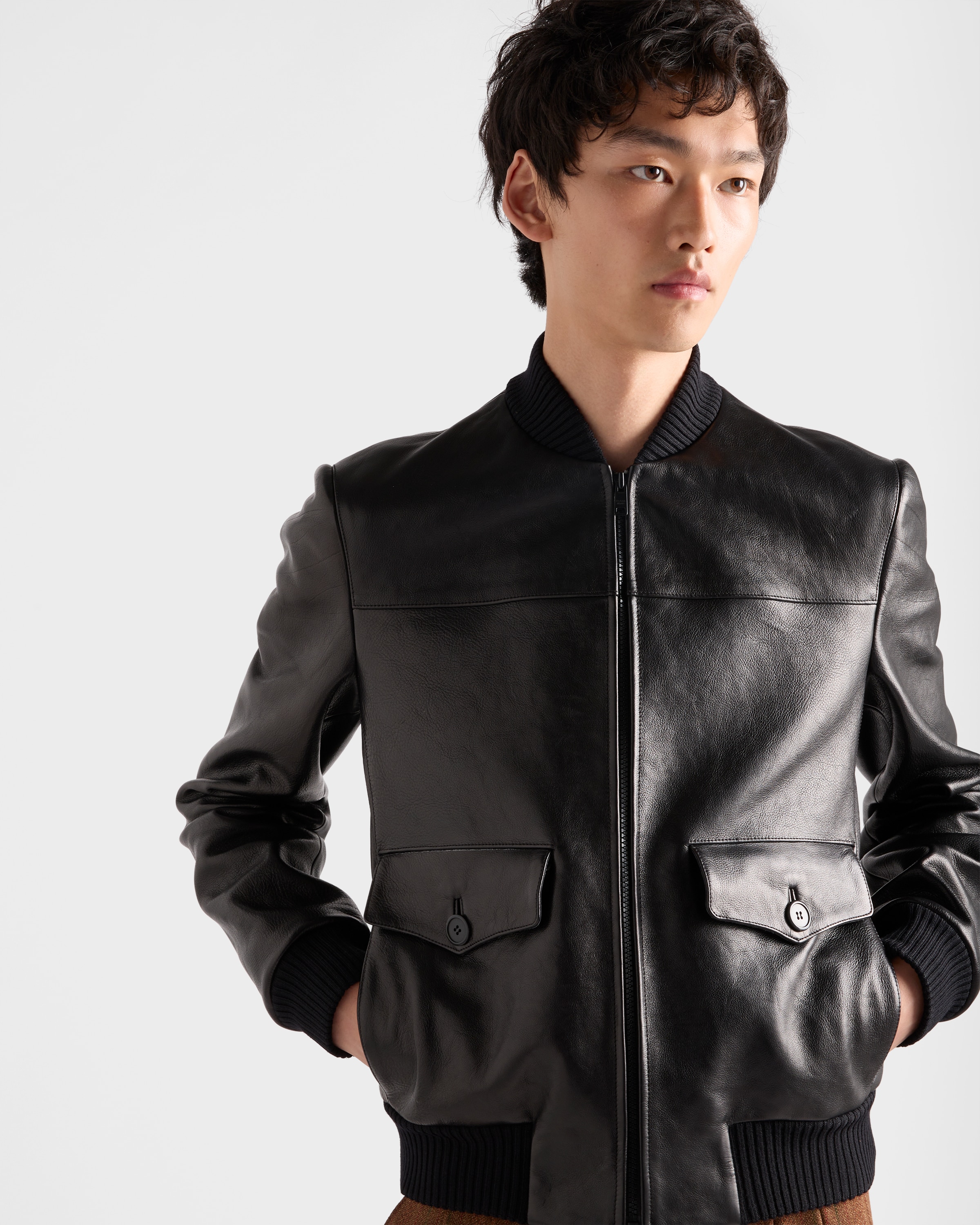 ブラック レザー ボンバージャケット | PRADA