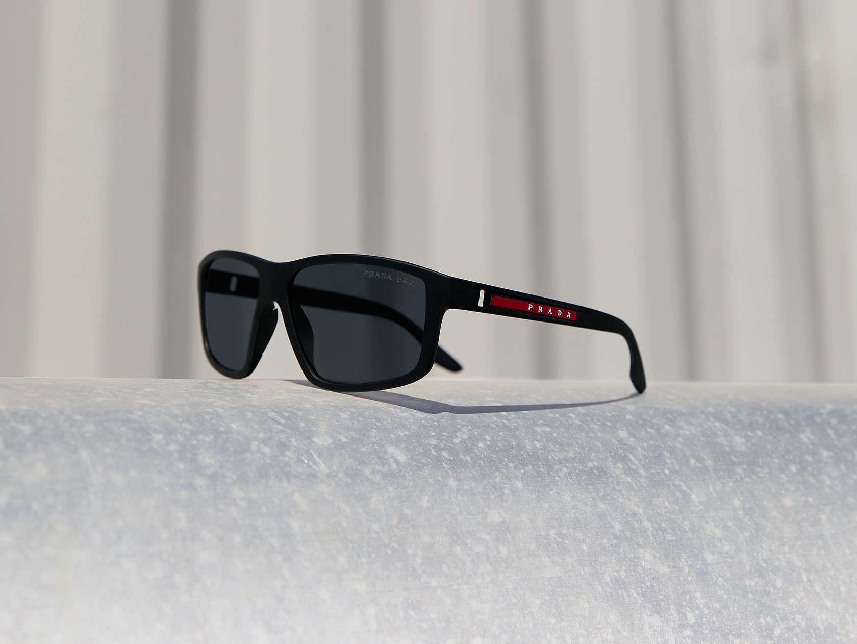 prada luna rossa occhiali