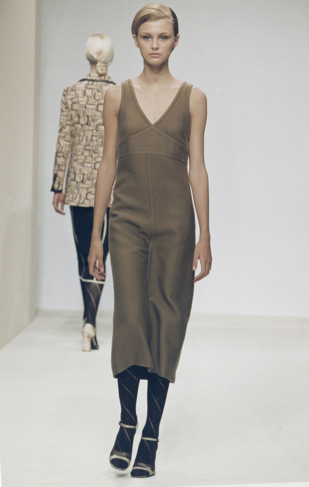 Look 18