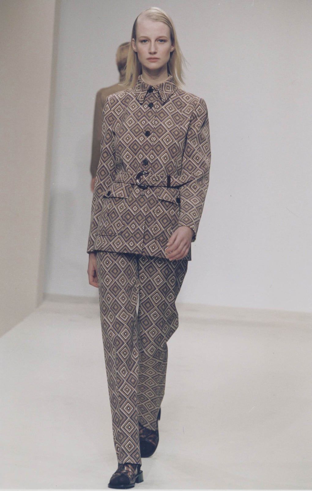 Look 29