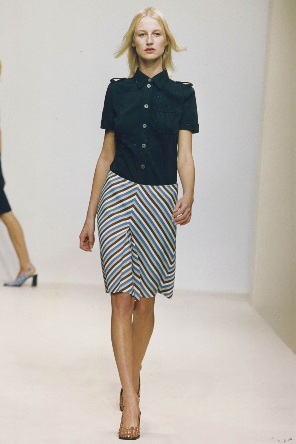 Look 11