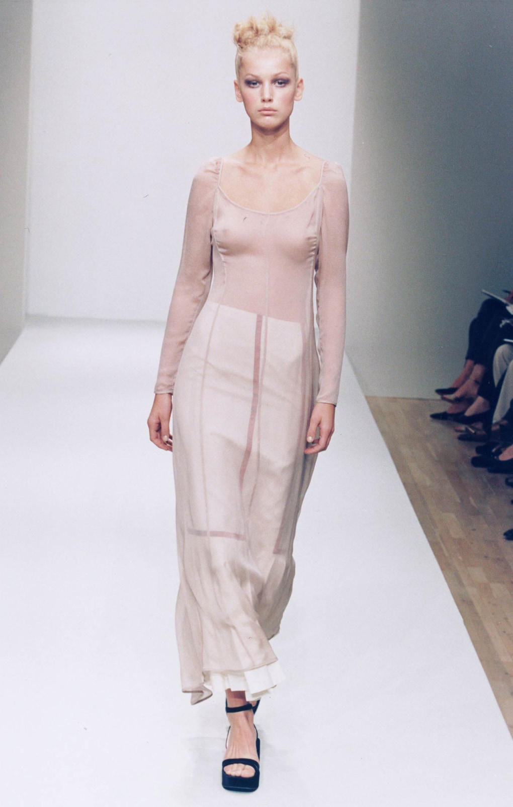 Look 7
