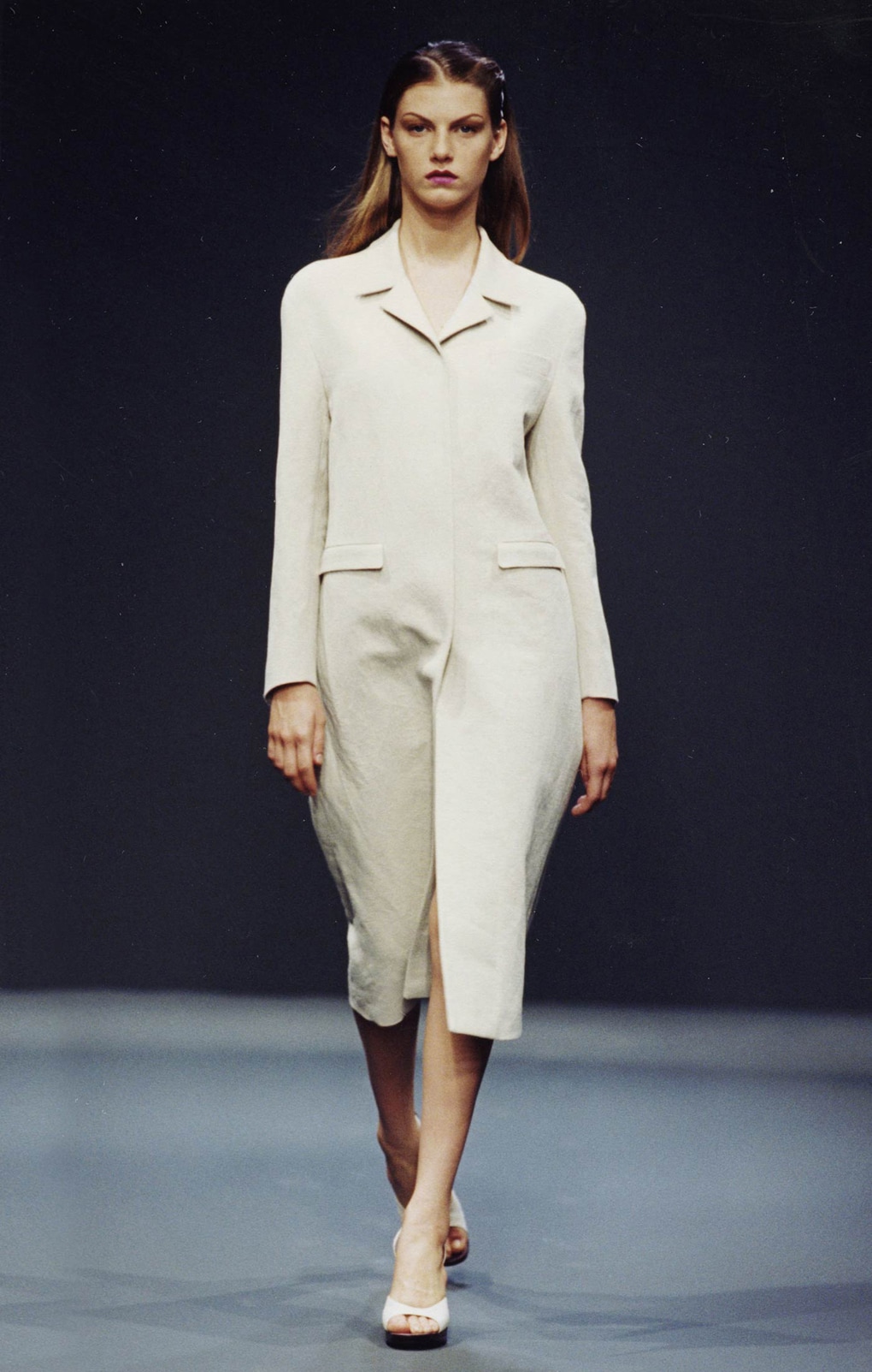 Look 16