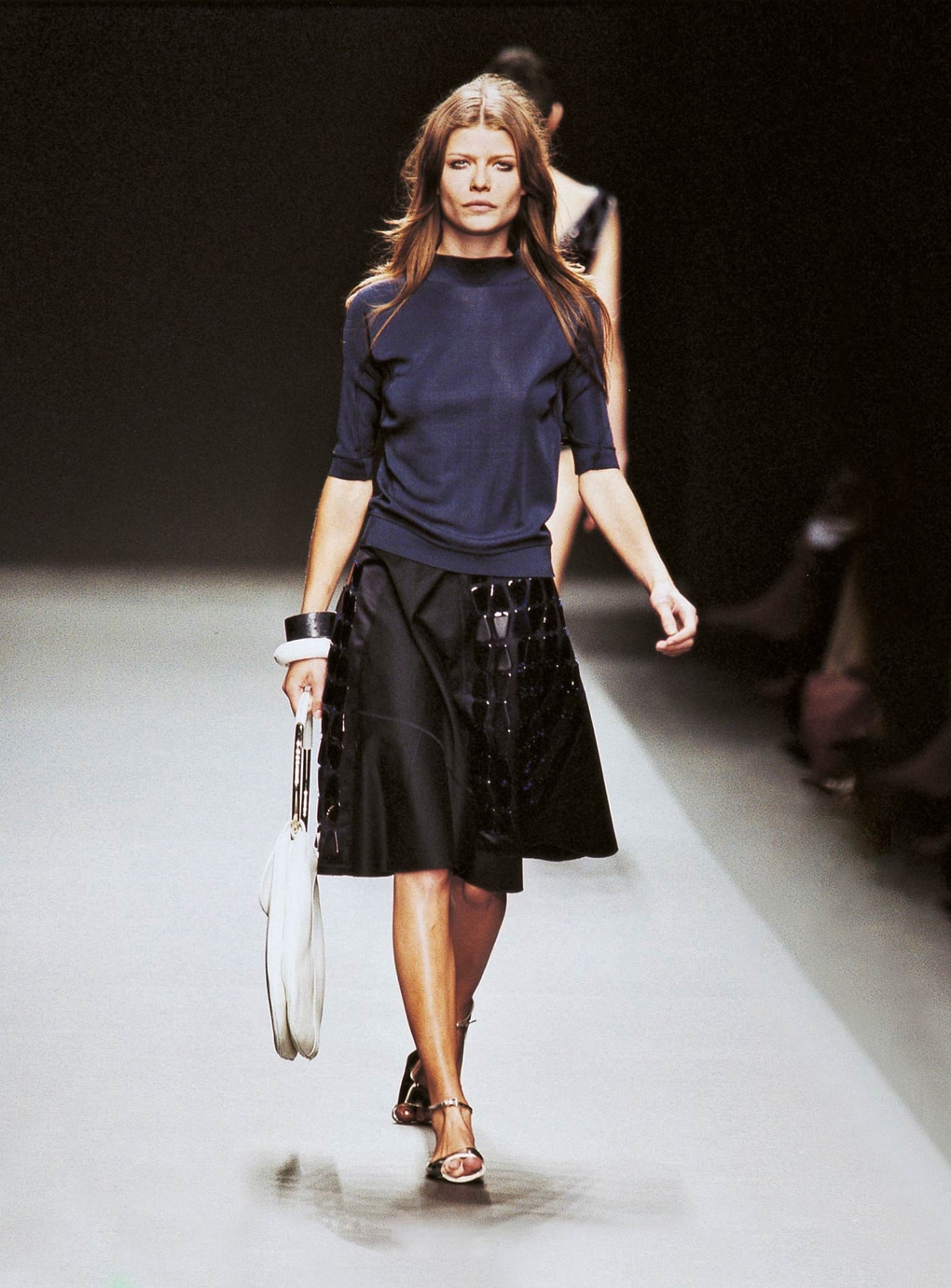 Look 16