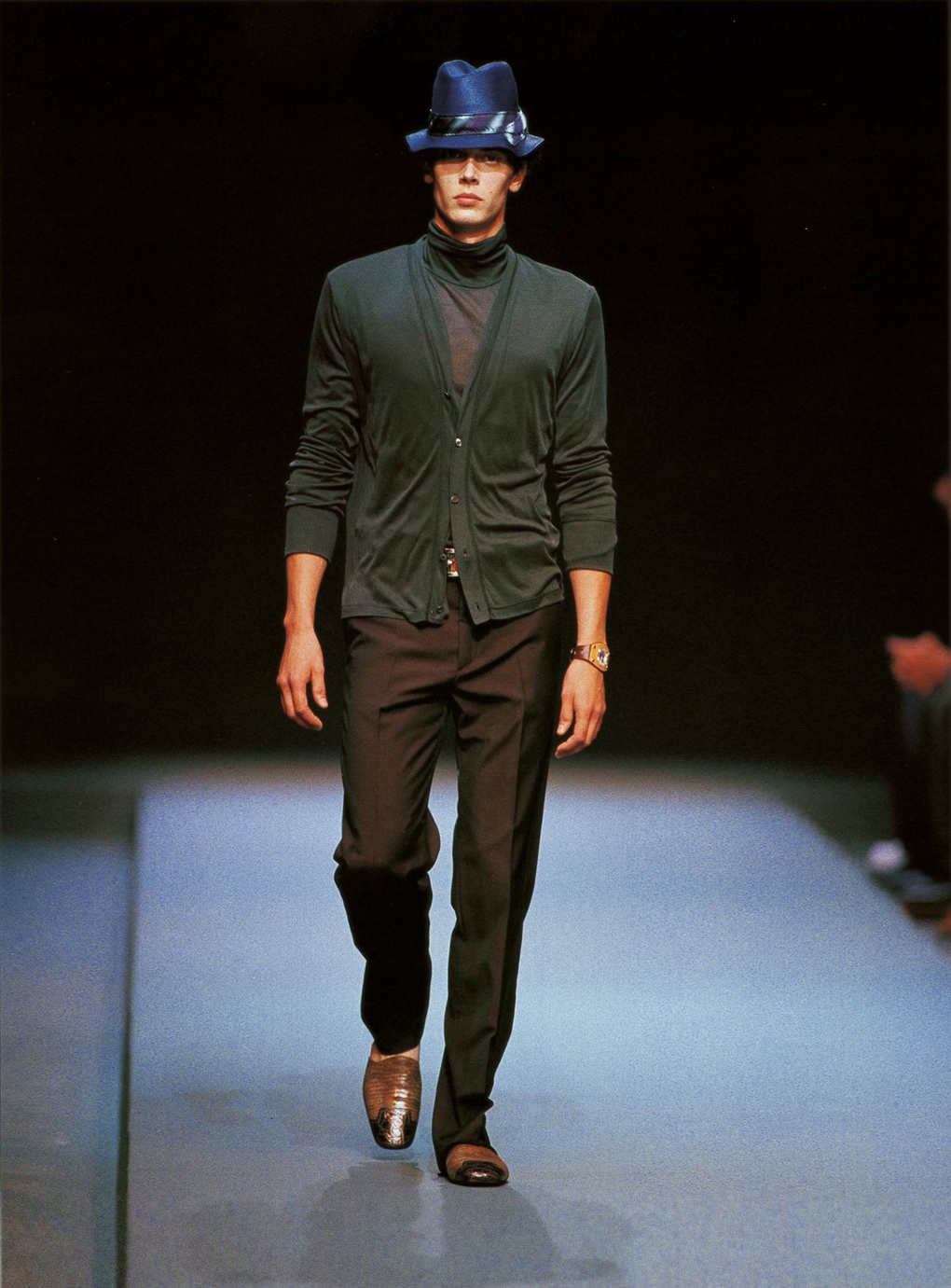 Look 10