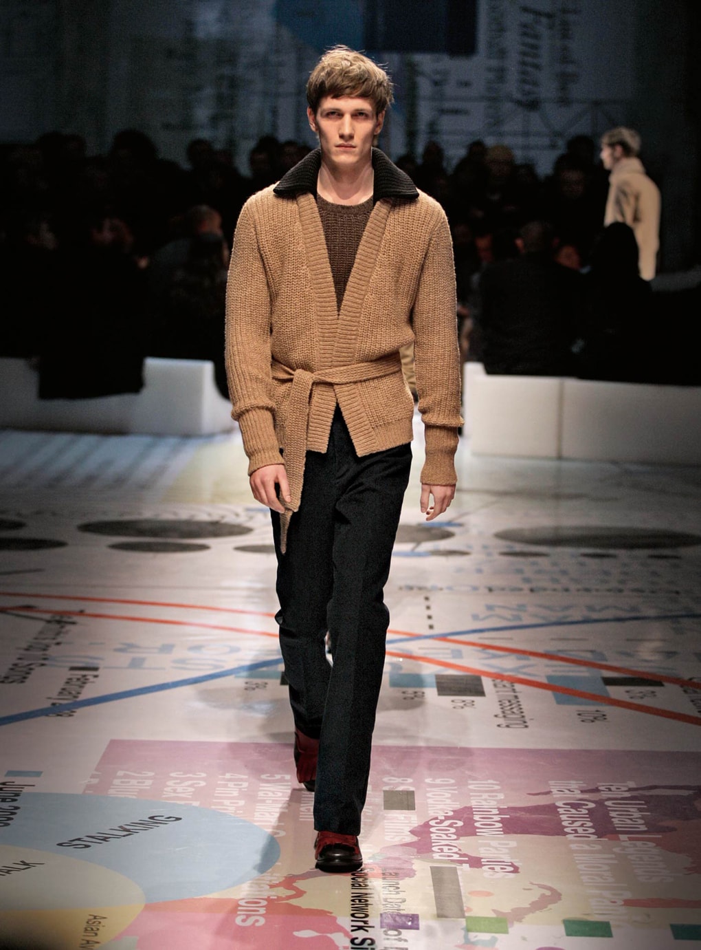 Look 10