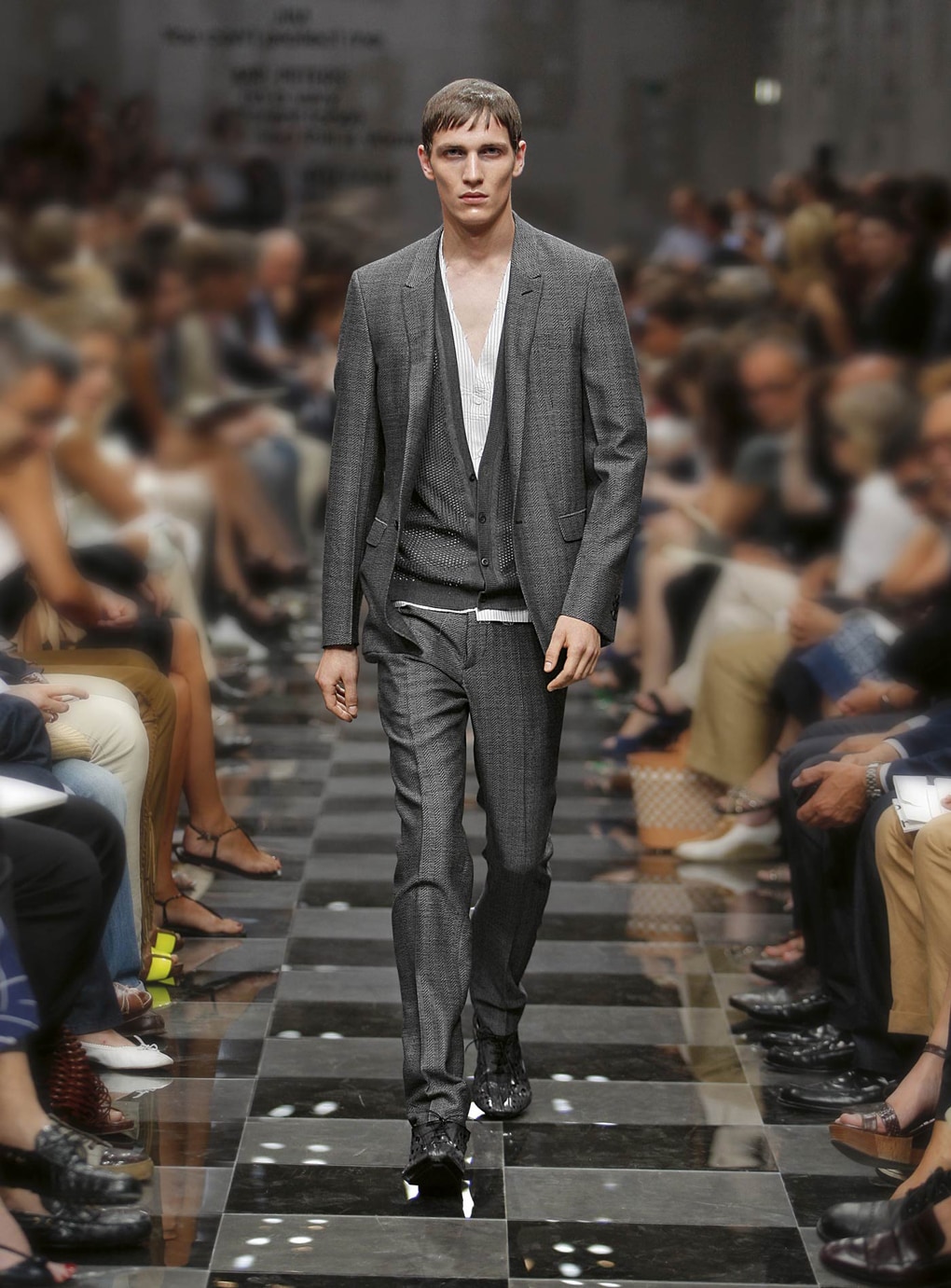 Look 9