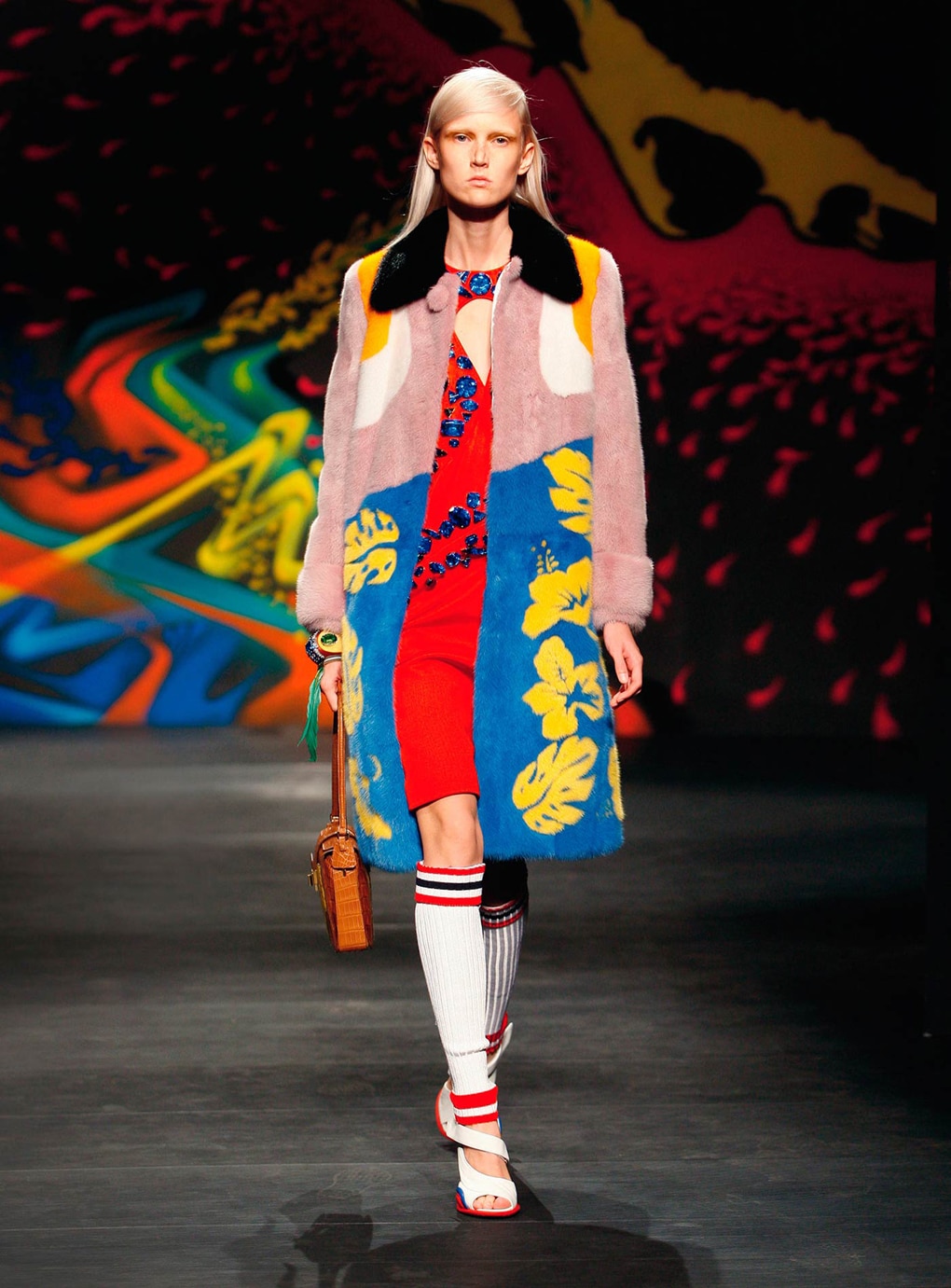 Look 10