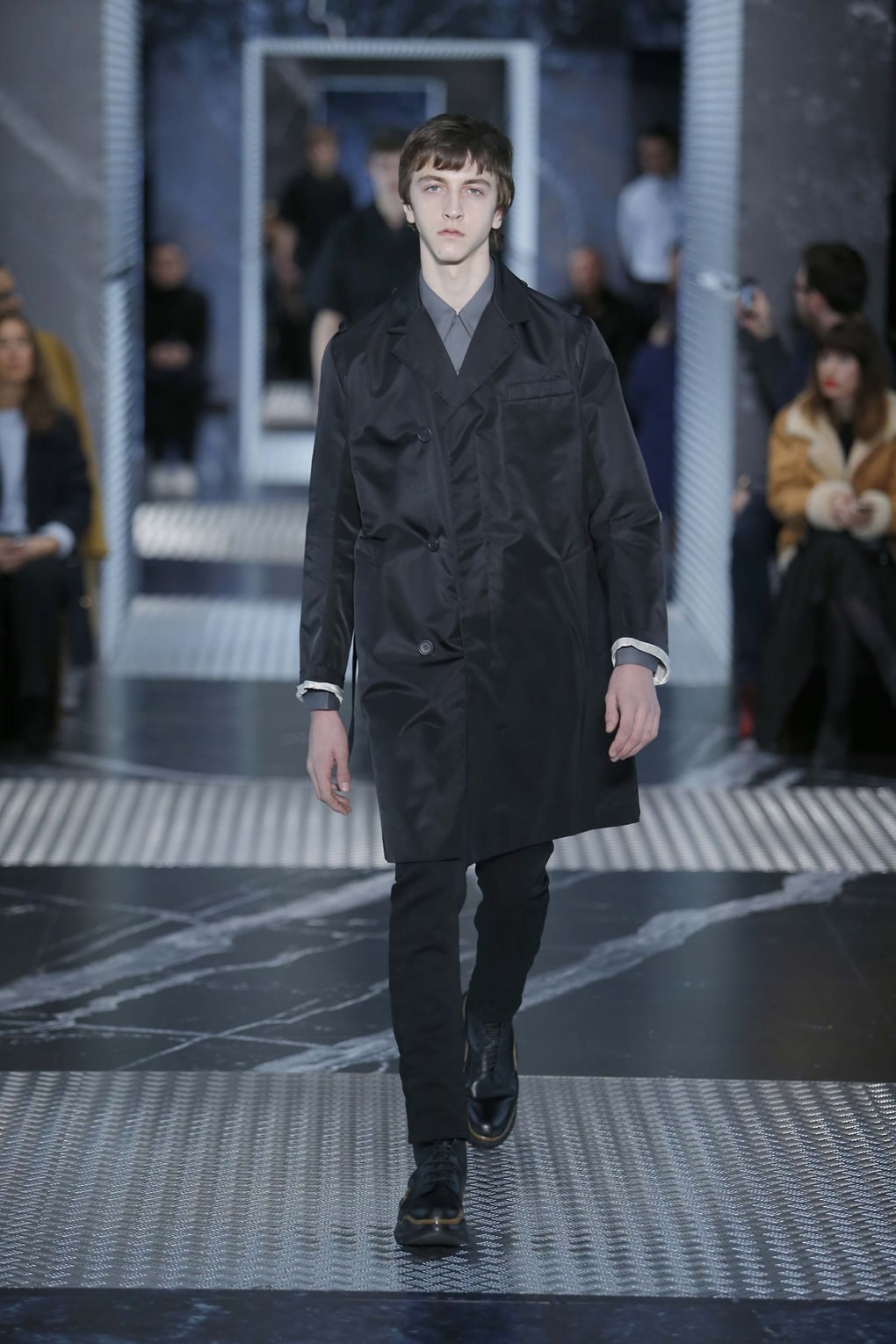Look 1