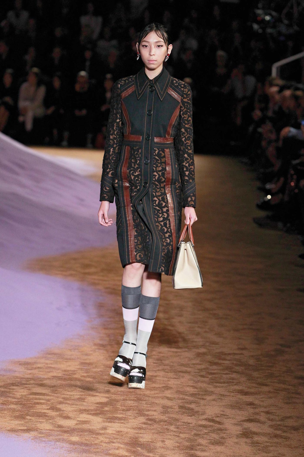 Look 13